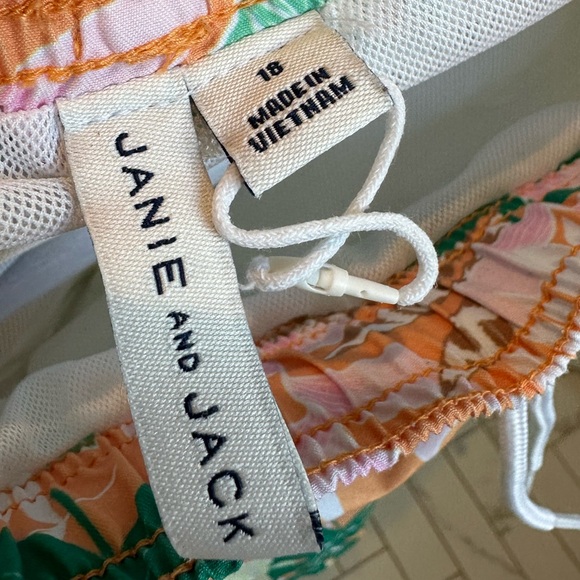 Janie and Jack boys swim trunks size 18 - Picture 2 of 3